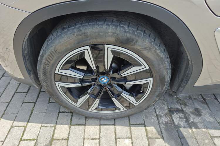 Used BMW iX3 2021 Leading Model Left Front Wheel Hub