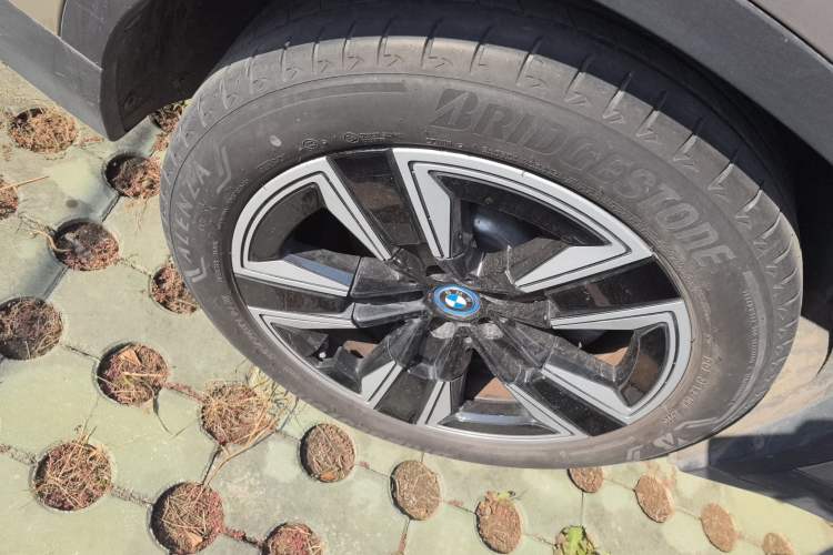 Used BMW iX3 2021 Leading Model Right Rear Wheel Hub