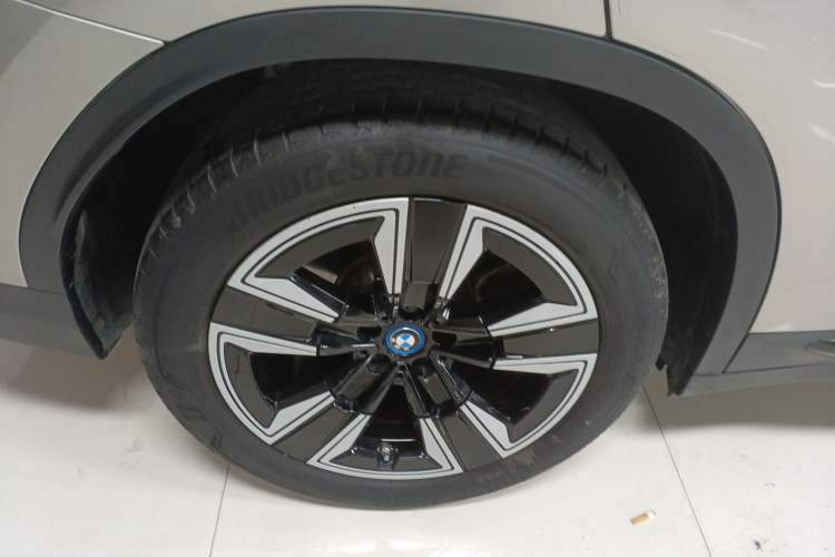 Used BMW iX3 2021 Leading Model Right Rear Wheel Hub