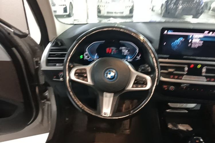 Used BMW iX3 2021 Updated Leading Edition Steering Wheel