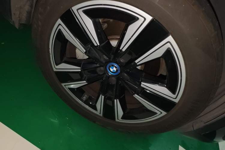 Used BMW iX3 2021 Updated Leading Edition Right Front Wheel Hub