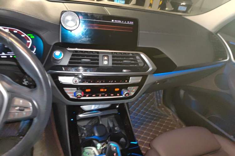 Used BMW iX3 2021 Leading Model Audio And AC Panel