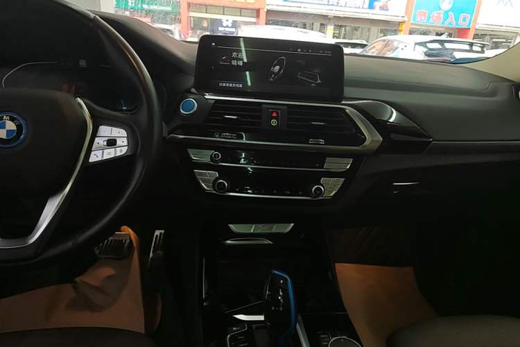 Used BMW iX3 2021 Leading Model Audio And AC Panel