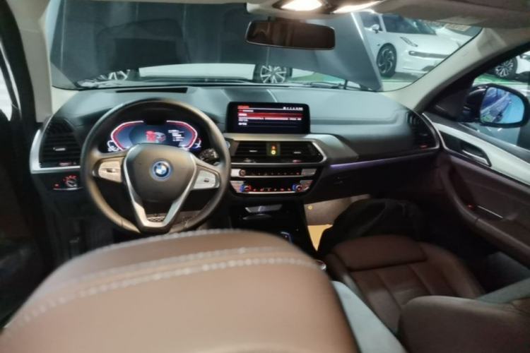 Used BMW iX3 2021 Updated Leading Type Center Console