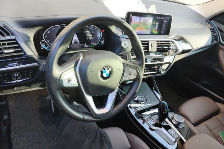 Used BMW iX3 2021 Updated Leading Edition Center Console