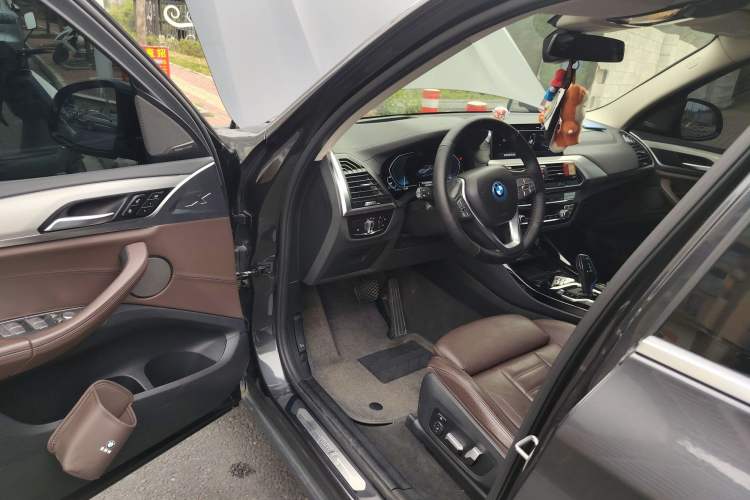 Used BMW iX3 2021 Leading Type Driver Seat