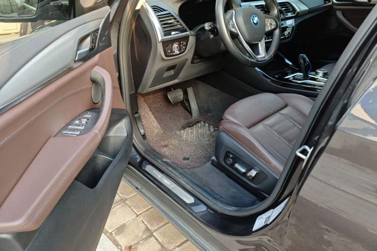 Used BMW iX3 2021 Leading Type Driver Seat