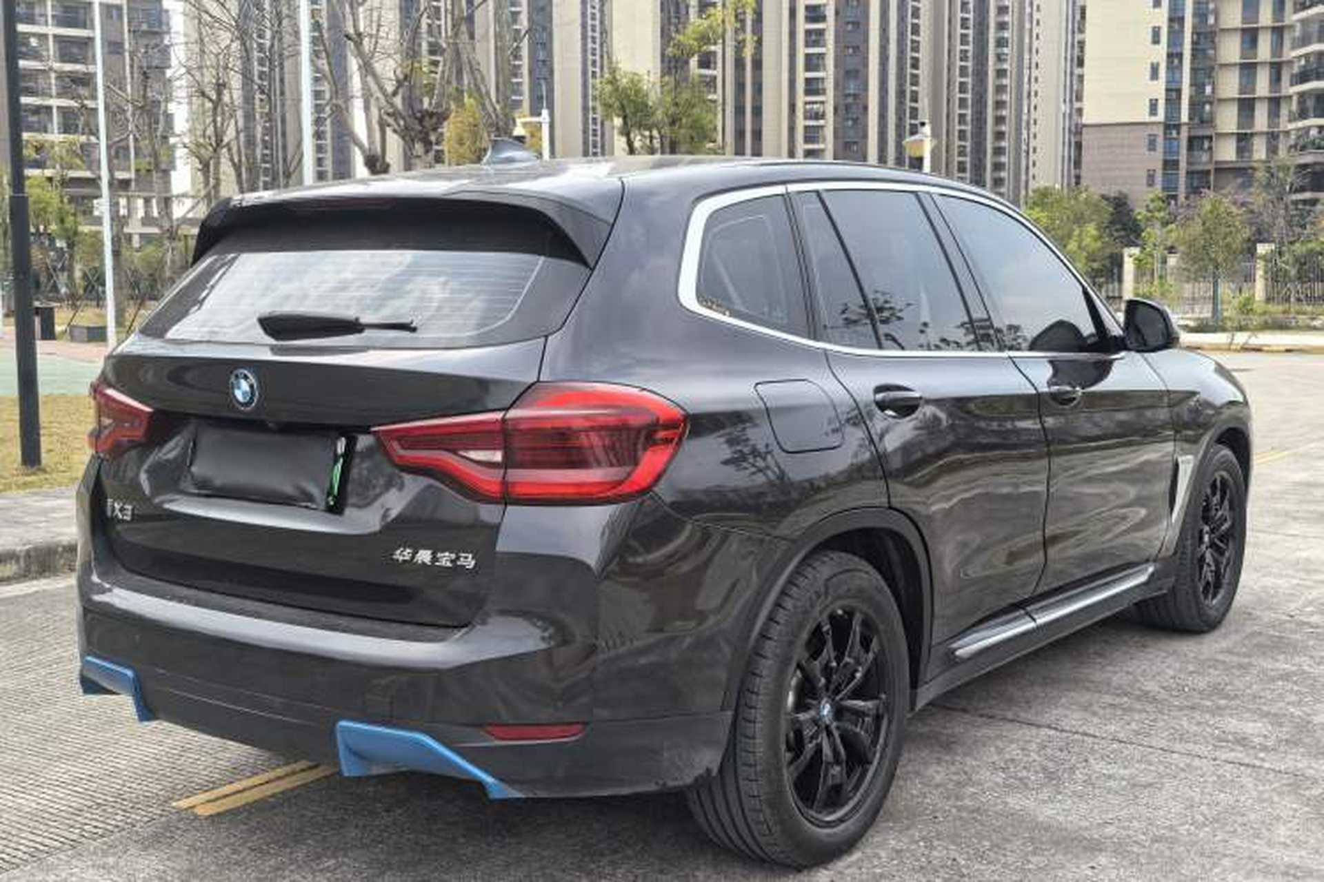 Used BMW iX3 2021 Leading Model Exterior 4