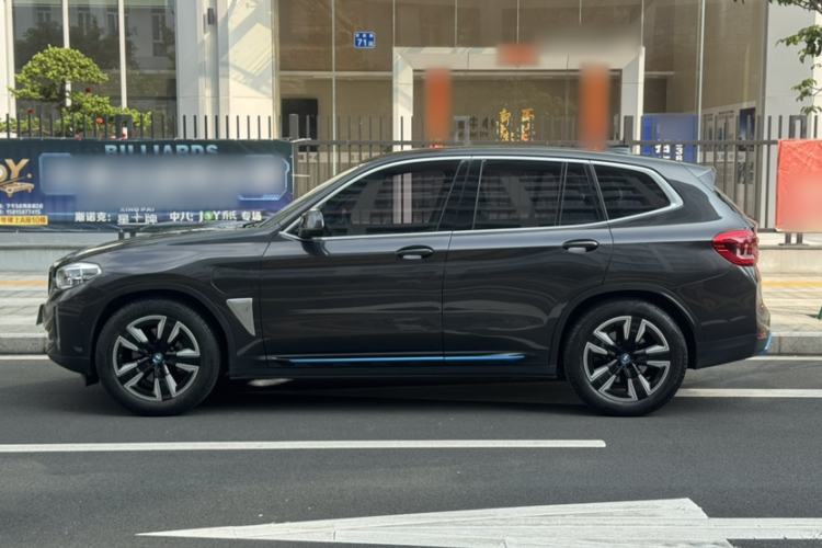 Used BMW iX3 2021 Leading Model Exterior 4