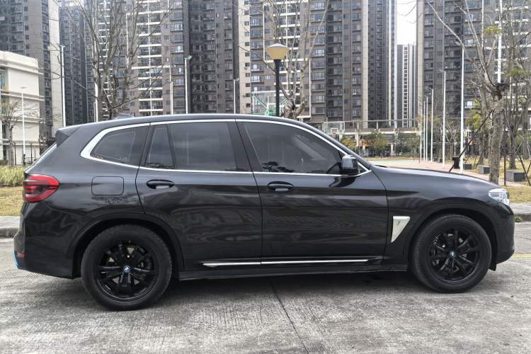 Used BMW iX3 2021 Leading Model Exterior 7