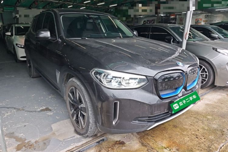 Used BMW iX3 2021 Leading Model Front Right 45 Deg