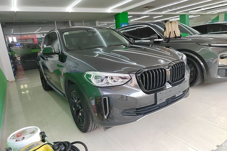 Used BMW iX3 2021 Leading Model Front Right 45 Deg