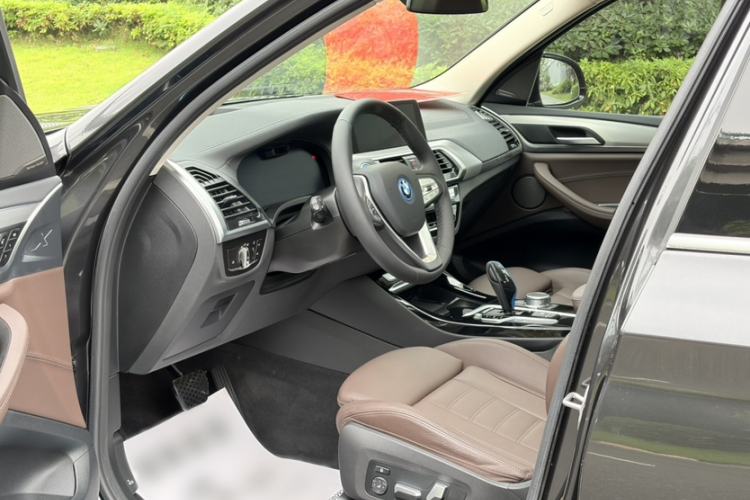 Used BMW iX3 2021 Leading Type Interior 10