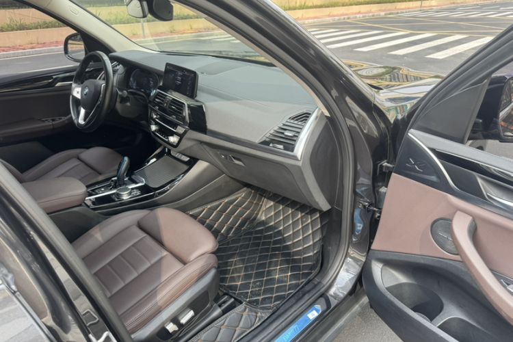 Used BMW iX3 2021 Leading Model Interior 3