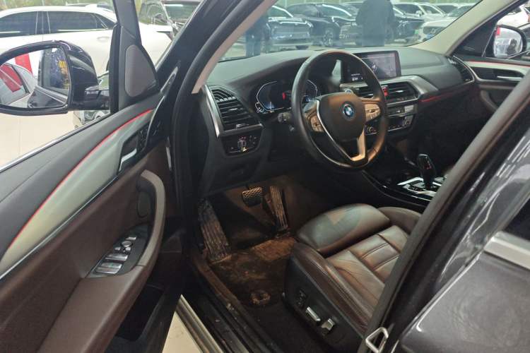 Used BMW iX3 2021 Leading Type Interior 3