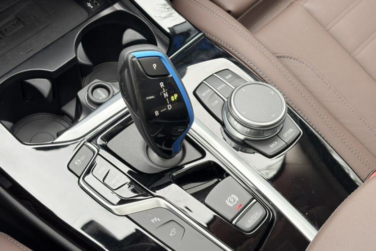 Used BMW iX3 2021 Leading Type Interior 9