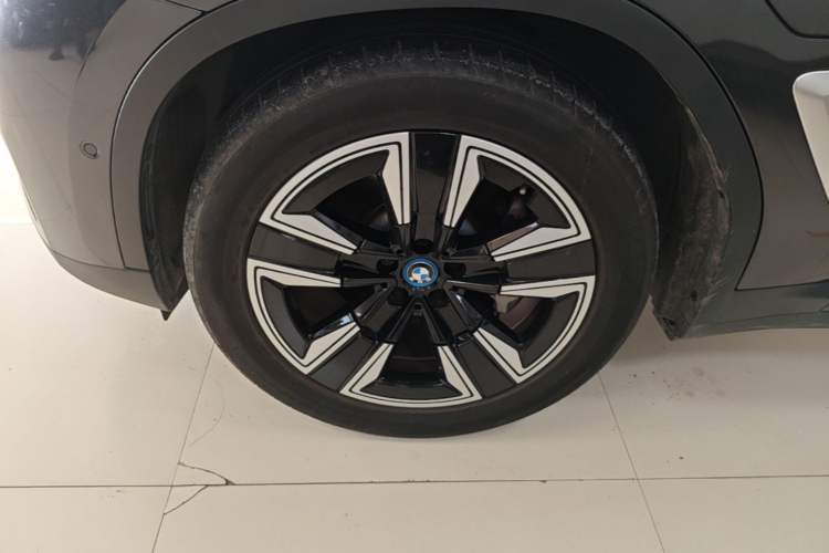 Used BMW iX3 2021 Leading Model Left Front Wheel Hub
