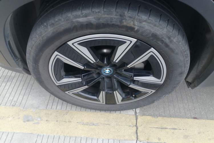 Used BMW iX3 2021 Leading Model Left Front Wheel Hub