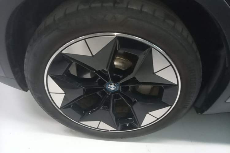Used BMW iX3 2021 Leading Type Left Front Wheel Hub