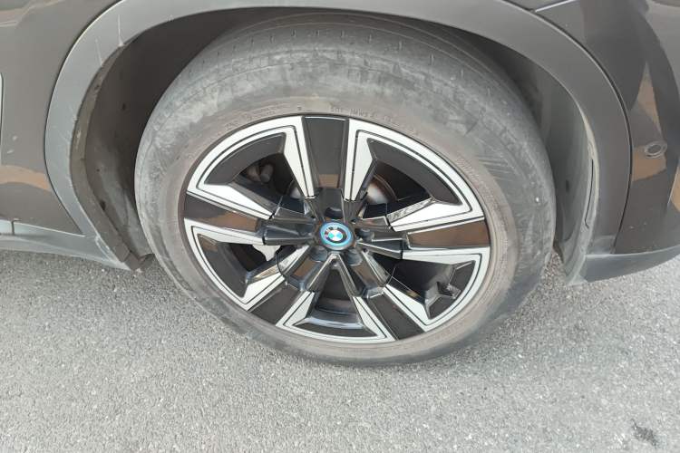 Used BMW iX3 2021 Leading Model Right Front Wheel Hub