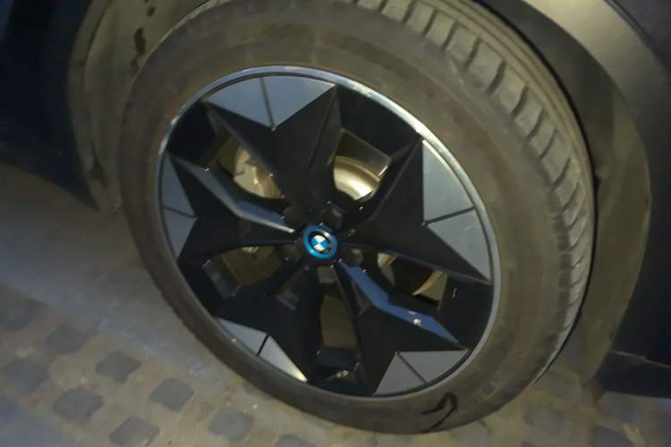 Used BMW iX3 2021 Updated Leading Type Right Front Wheel Hub