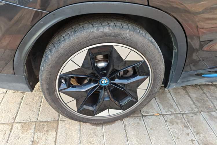 Used BMW iX3 2021 Leading Type Right Rear Wheel Hub
