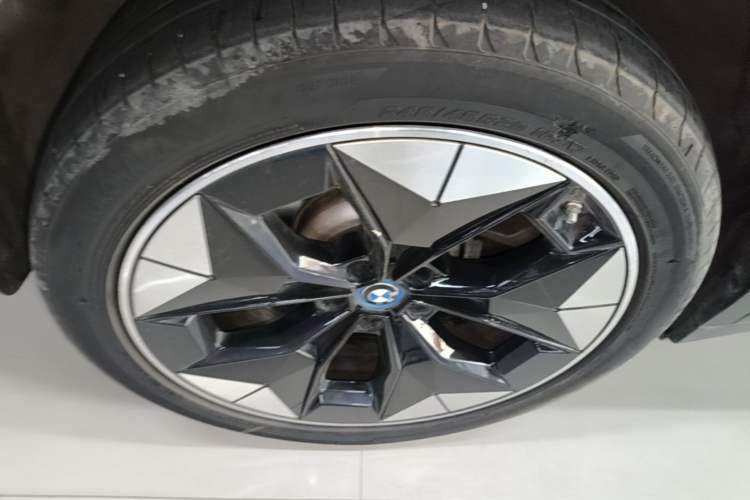 Used BMW iX3 2021 Leading Type Right Rear Wheel Hub