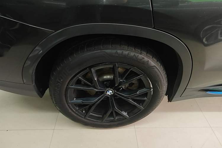 Used BMW iX3 2021 Leading Model Right Rear Wheel Hub