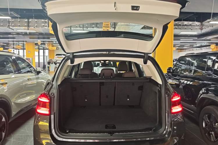 Used BMW iX3 2021 Leading Model Trunk