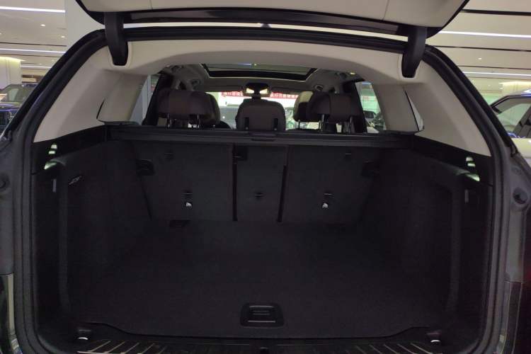 Used BMW iX3 2021 Leading Model Trunk