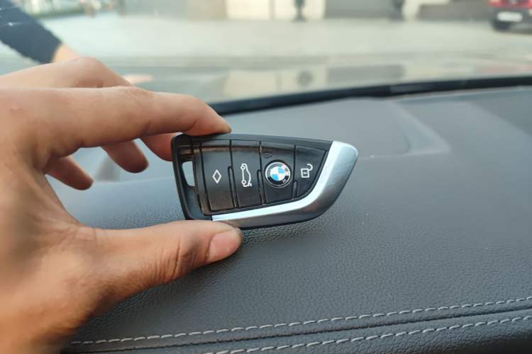 Used BMW iX3 2021 Leading Model Vehicle Key