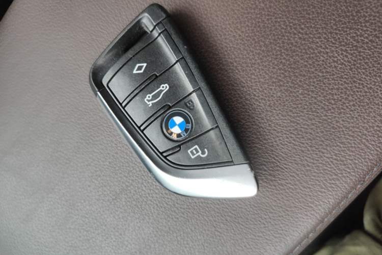 Used BMW iX3 2021 Leading Type Vehicle Key