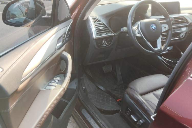 Used BMW iX3 2021 Updated Leading Type Interior 2