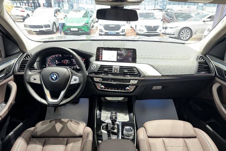 Used BMW iX3 2021 Leading Model Audio And AC Panel