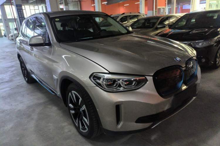 Used BMW iX3 2021 Leading Model Front Right 45 Deg