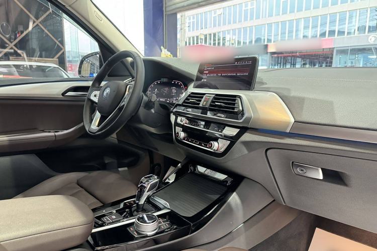 Used BMW iX3 2021 Leading Model Interior 10