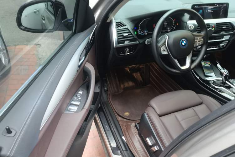 Used BMW iX3 2021 Leading Model Interior 2