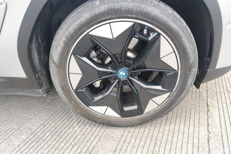 Used BMW iX3 2021 Updated Leading Type Right Front Wheel Hub