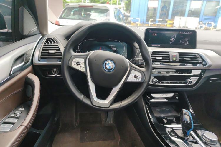 Used BMW iX3 2021 Updated Leading Type Steering Wheel