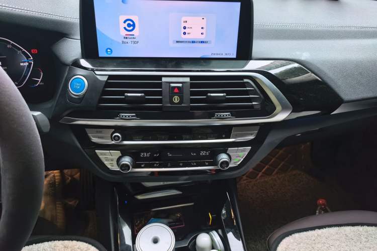 Used BMW iX3 2021 Leading Model Audio And AC Panel