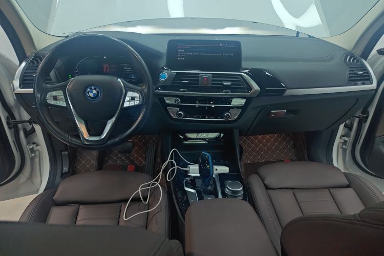Used BMW iX3 2021 Leading Model Center Console