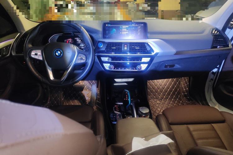 Used BMW iX3 2021 Updated Leading Type Center Console