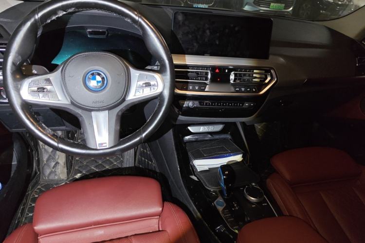 Used BMW iX3 2021 Updated Leading Type Center Console