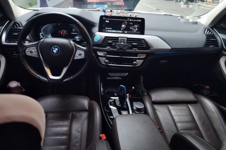 Used BMW iX3 2021 Updated Leading Type Center Console