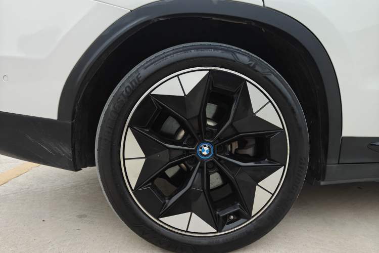 Used BMW iX3 2021 Updated Leading Type Exterior 11