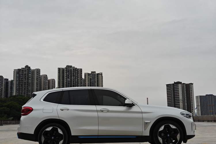 Used BMW iX3 2021 Updated Leading Type Exterior 2