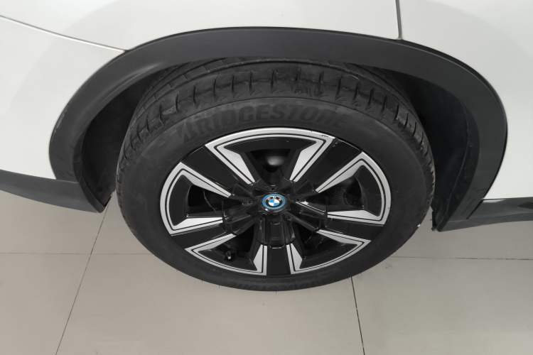 Used BMW iX3 2021 Updated Leading Edition Exterior 4