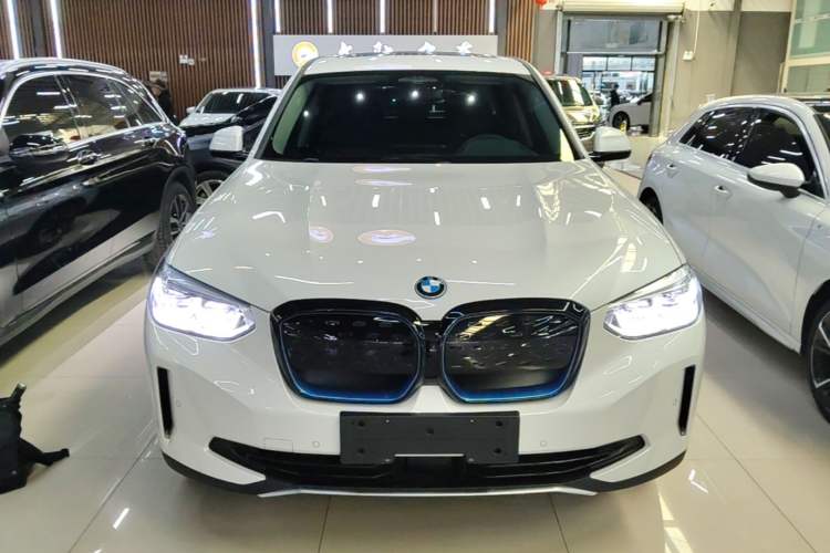 Used BMW iX3 2021 Updated Leading Edition Front