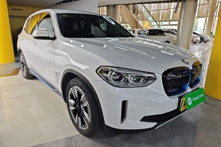 Used BMW iX3 2021 Leading Model Front Right 45 Deg