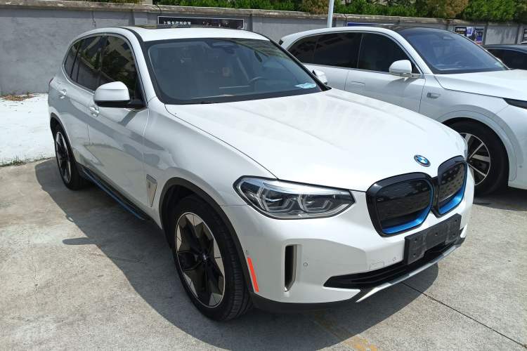 Used BMW iX3 2021 Leading Type Front Right 45 Deg